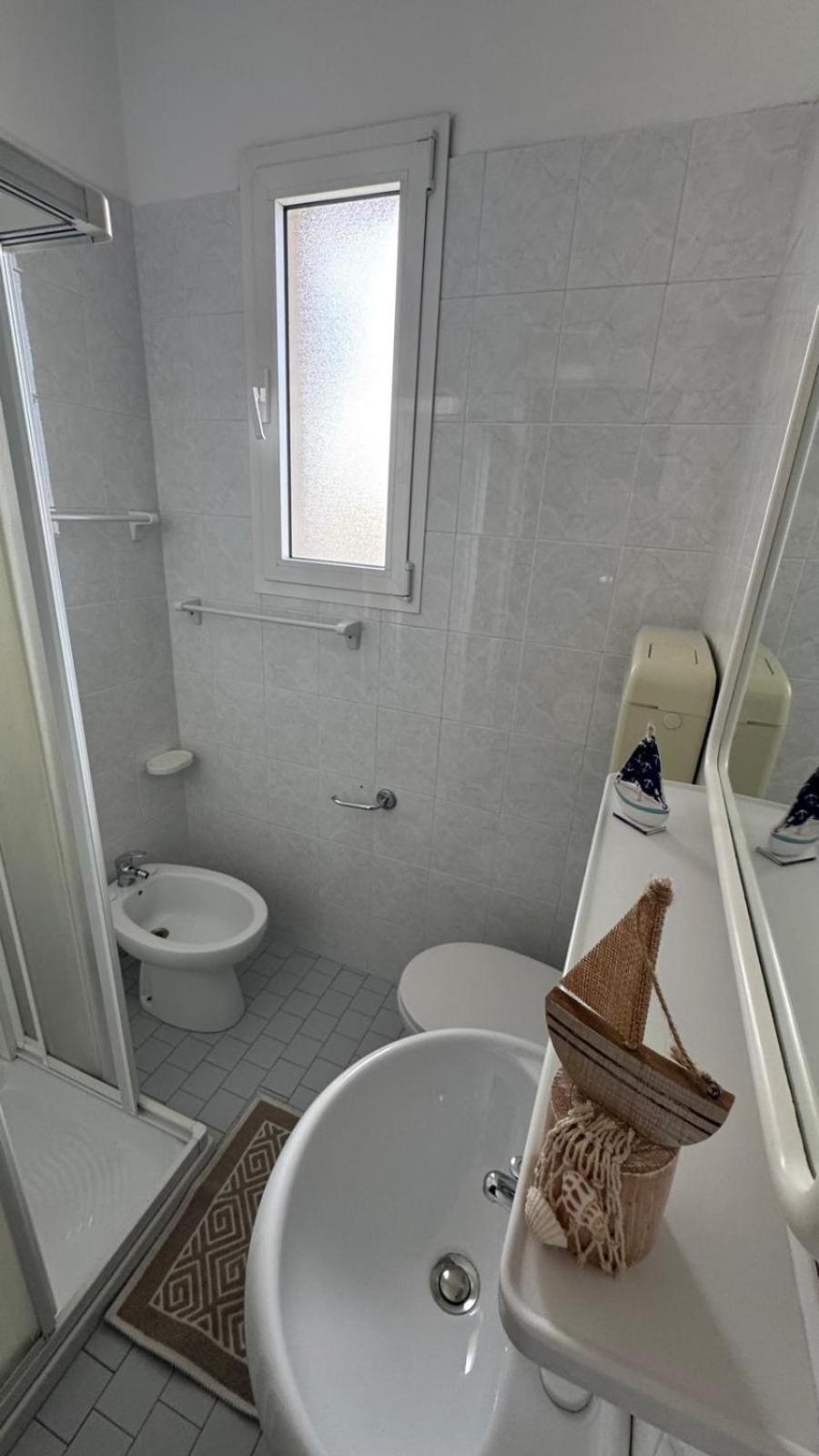 Hotel Oltremar B&B Католика Екстериор снимка