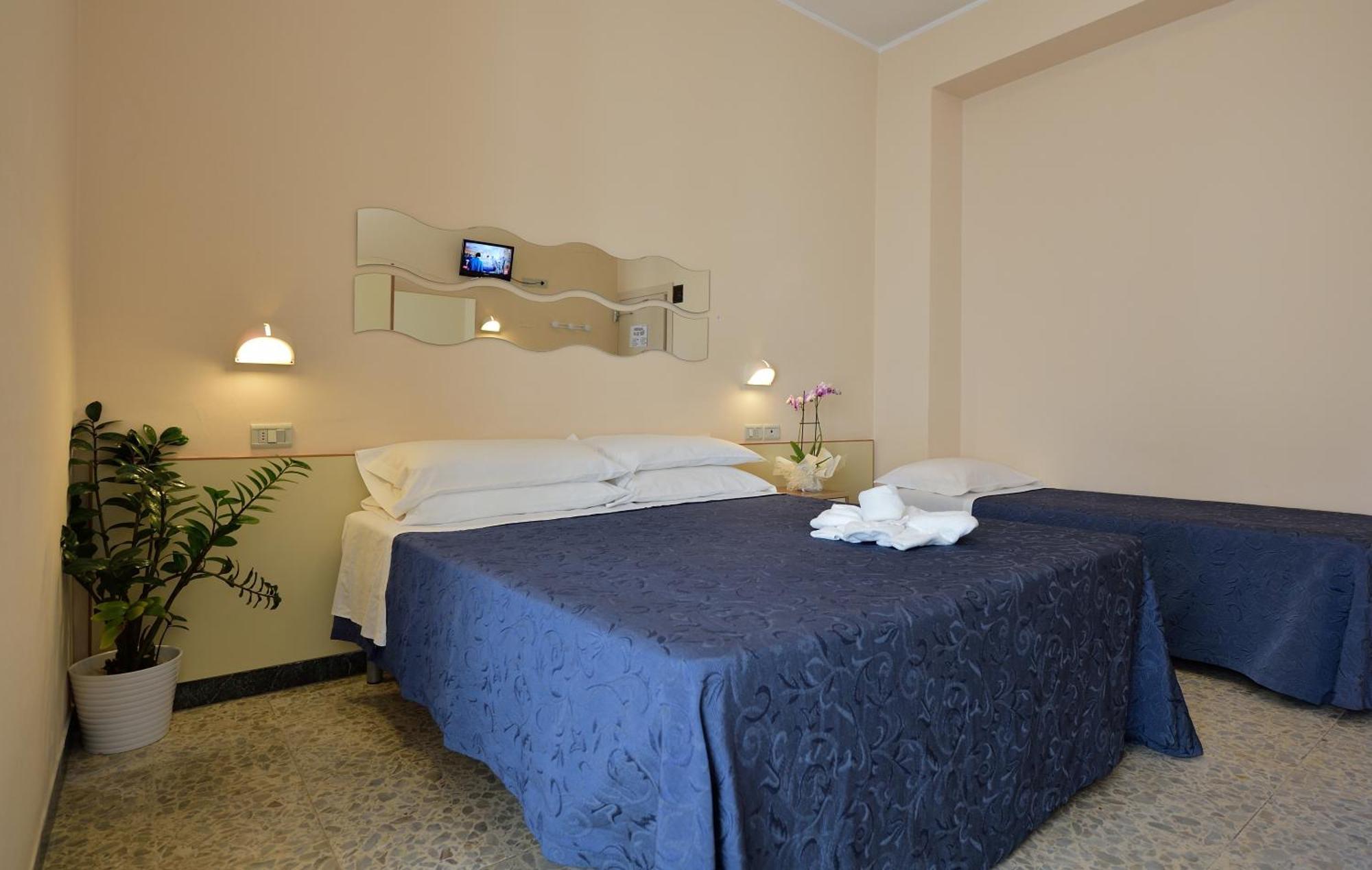 Hotel Oltremar B&B Католика Екстериор снимка