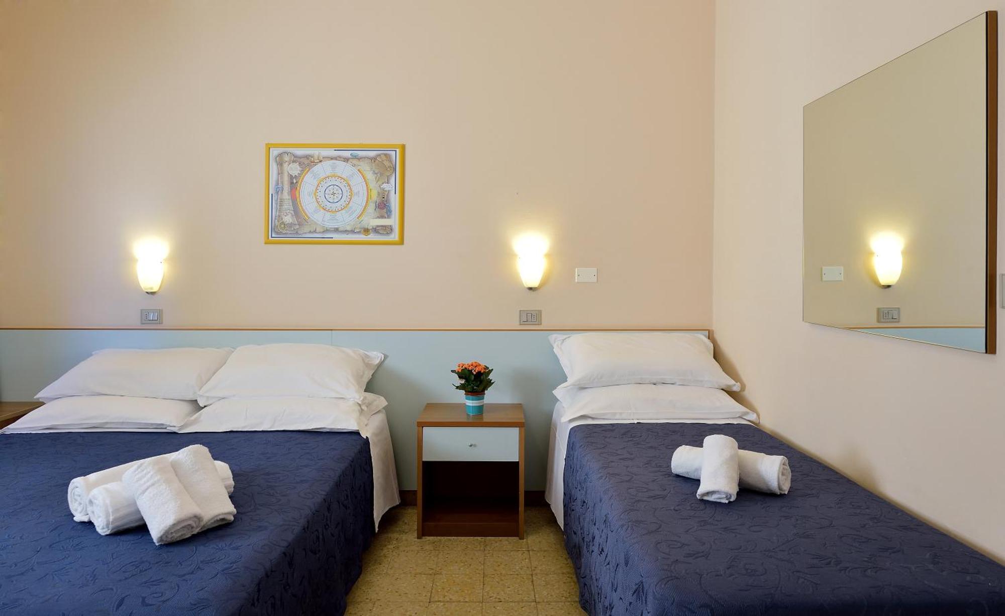 Hotel Oltremar B&B Католика Екстериор снимка